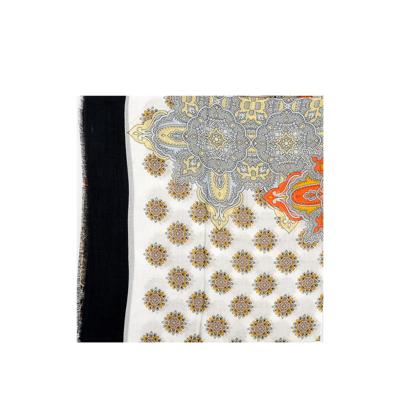 Платок Larioseta Pollini J1368